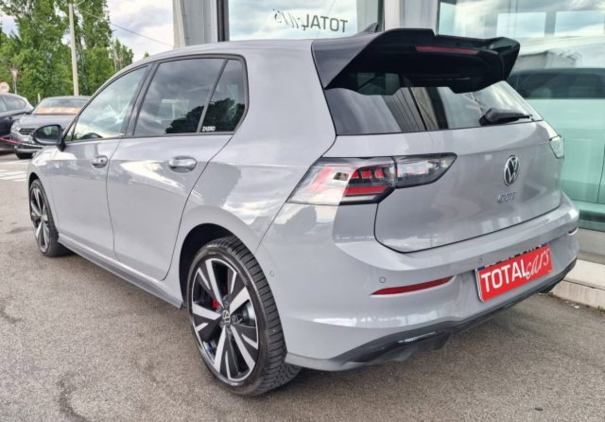 Volkswagen Golf 1.5 tsi ehybrid GTE 272cv dsg (7)