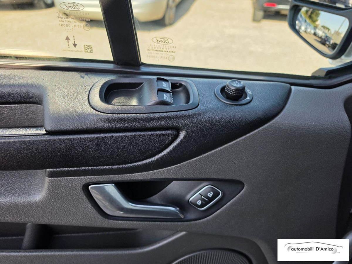 Ford Transit Custom  320 2.0 ecoblue 170cv combi M1 Trend L2H1 AWD A8 (11)