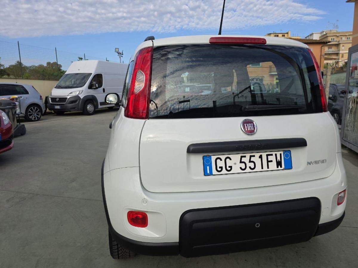 Fiat Panda 1.0 FireFly S&S Hybrid City Cross (11)