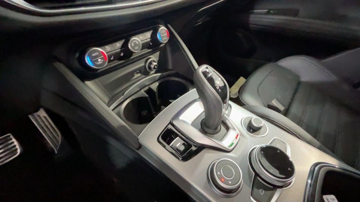 Alfa Romeo Stelvio Stelvio 2.2 Turbodiesel 210 CV AT8 Q4 Lusso (15)