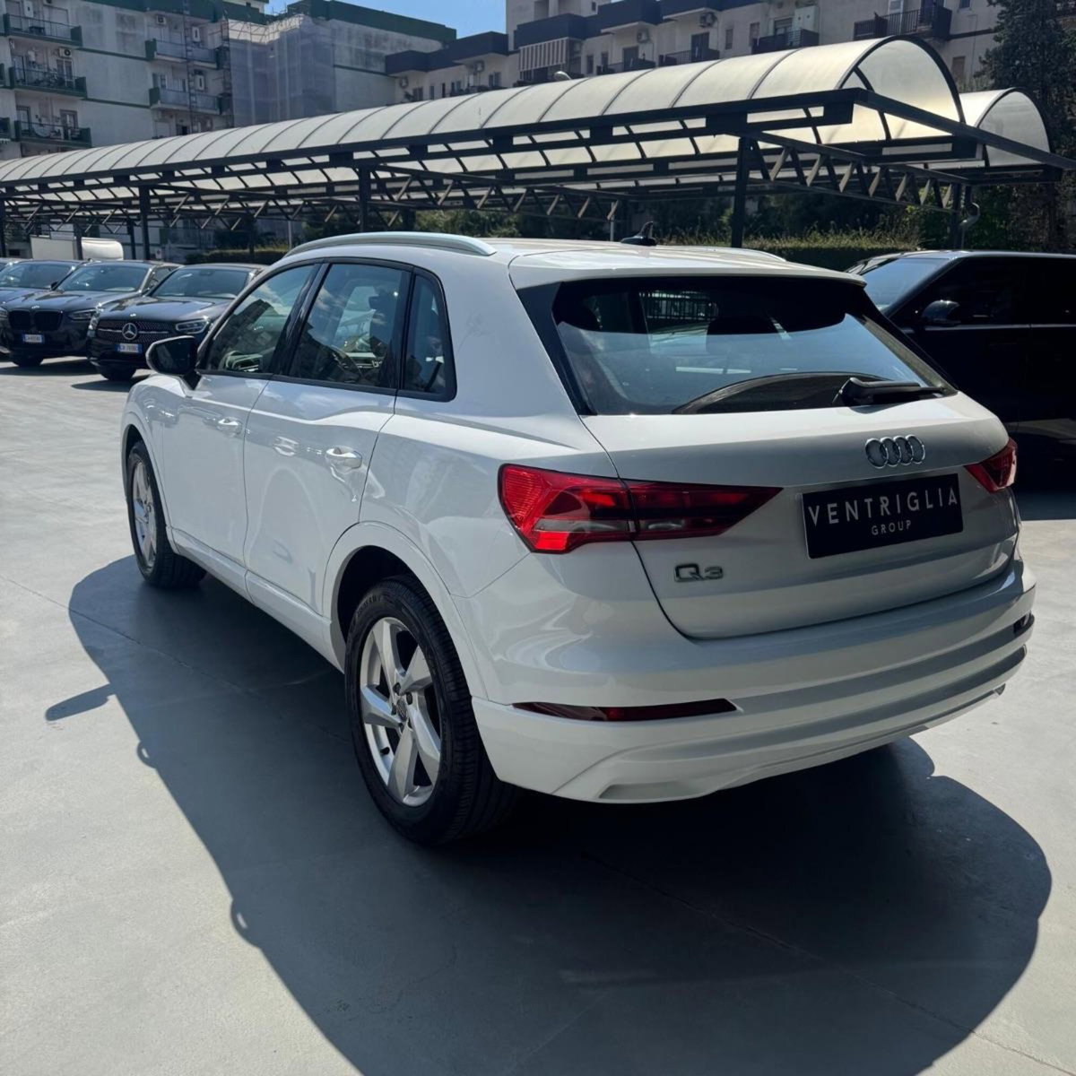 Audi Q3 35 TDI quattro S tronic Business (10)