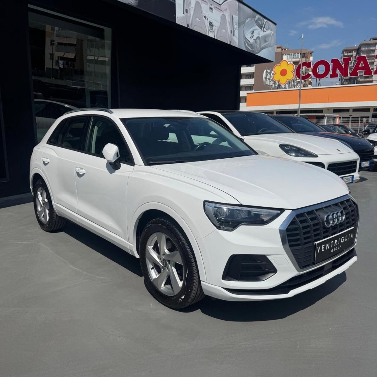 Audi Q3 35 TDI quattro S tronic Business (3)