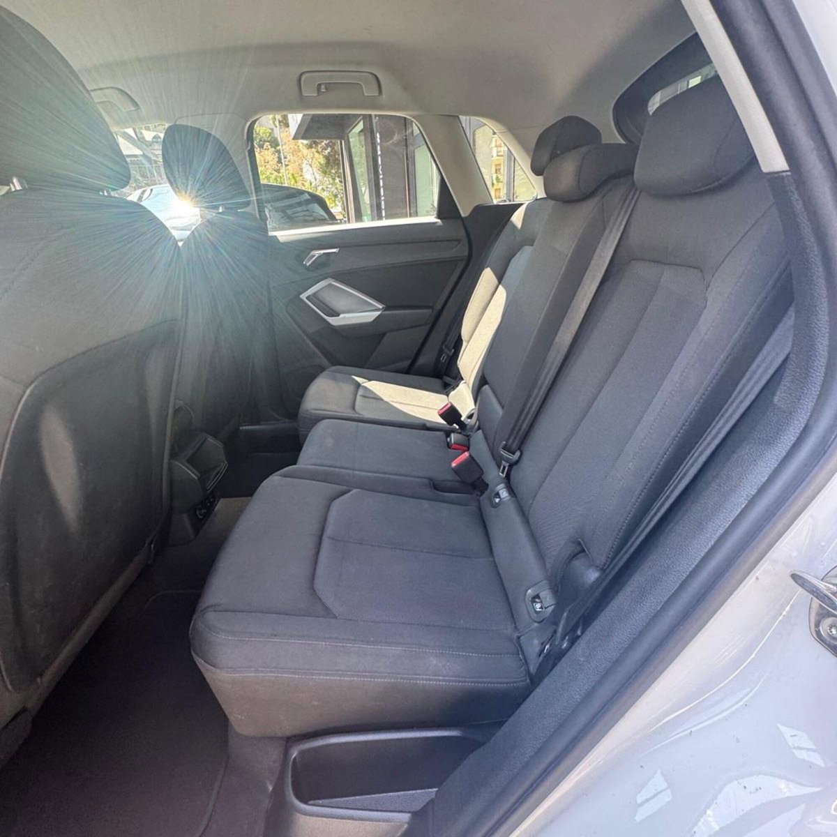 Audi Q3 35 TDI quattro S tronic Business (6)