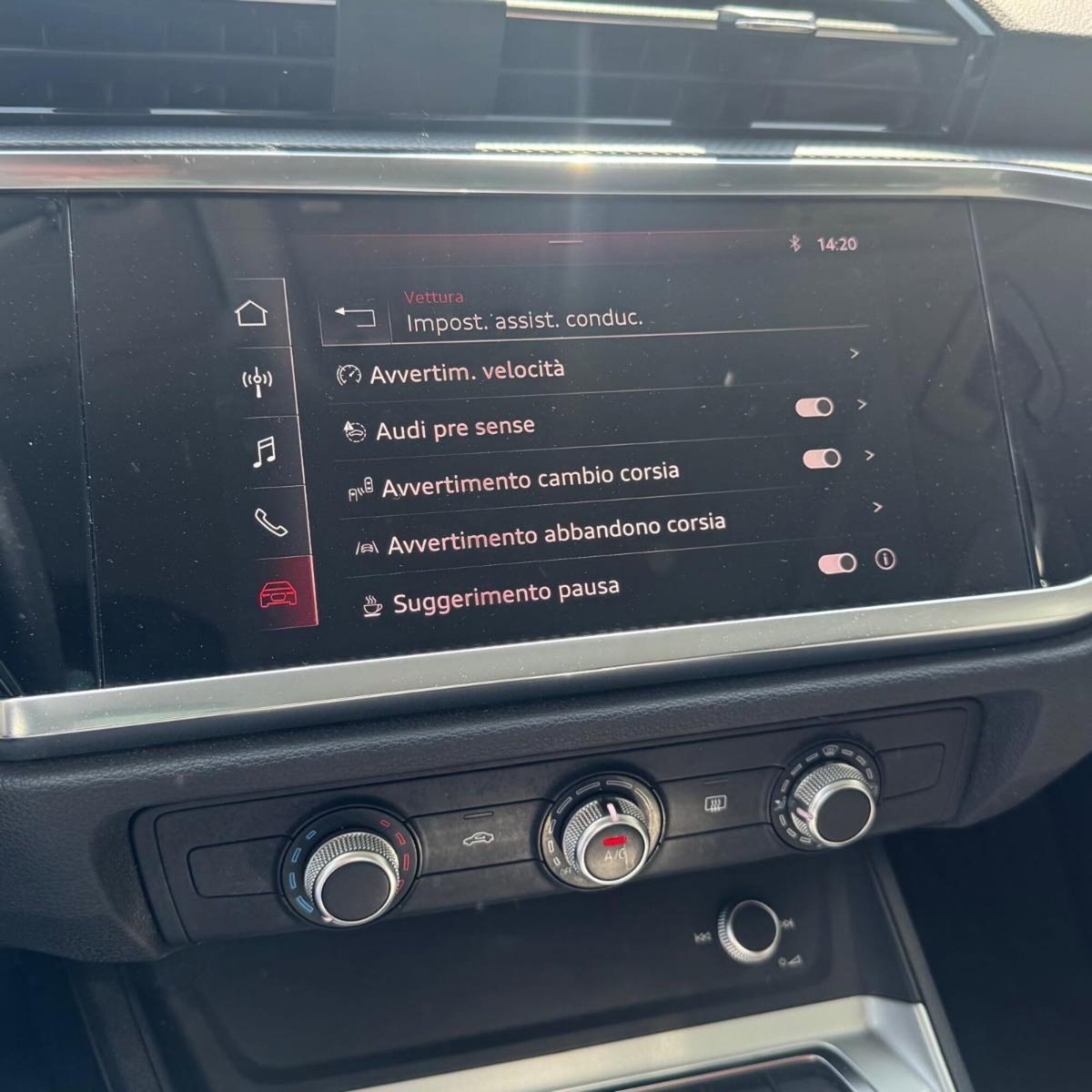Audi Q3 35 TDI quattro S tronic Business (9)