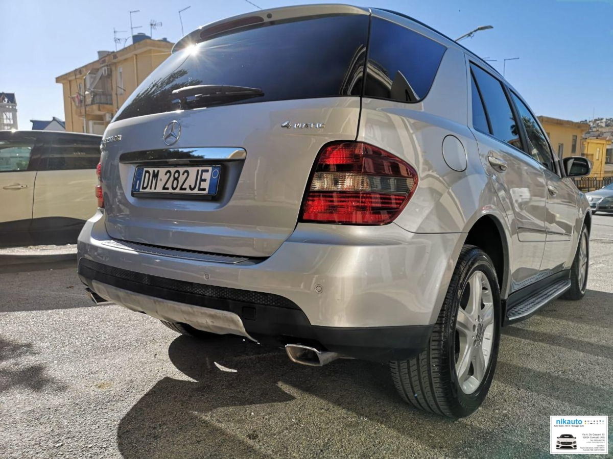 Mercedes-Benz Classe ML 320 CDI (11)