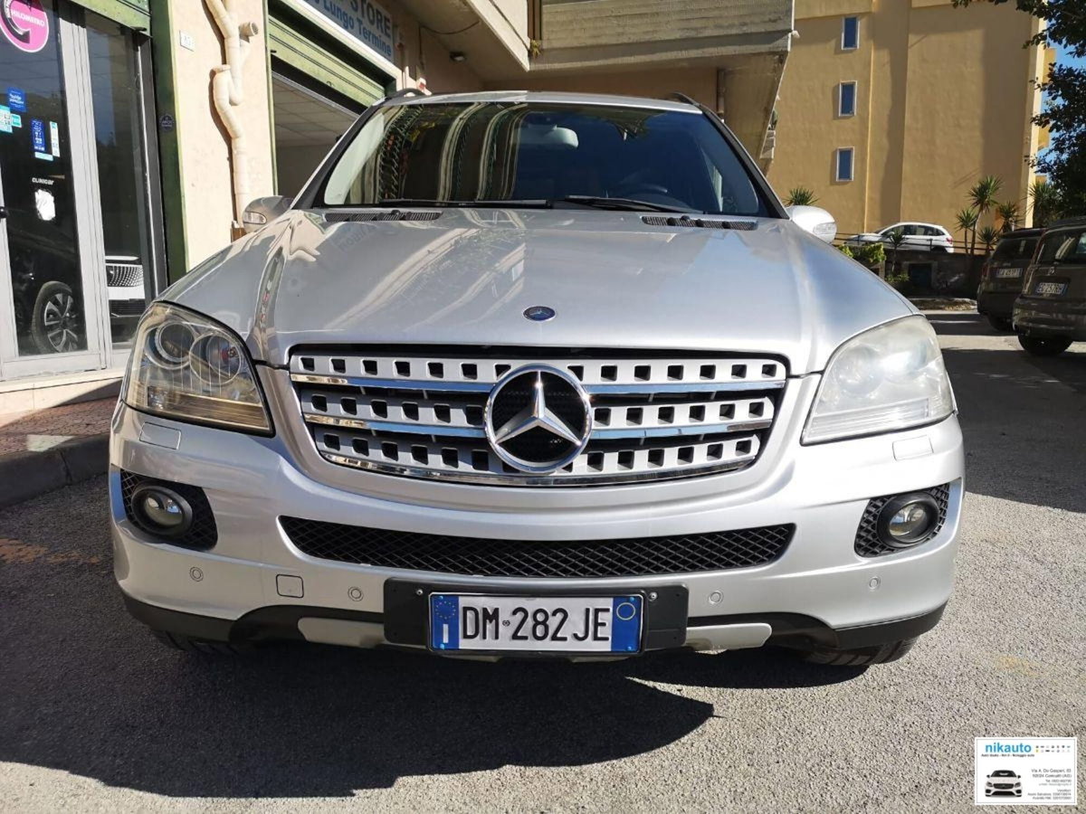 Mercedes-Benz Classe ML 320 CDI (2)