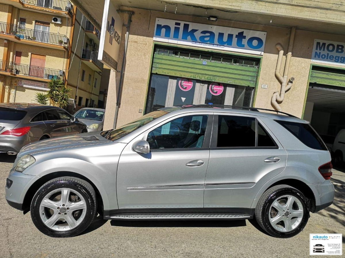 Mercedes-Benz Classe ML 320 CDI (4)