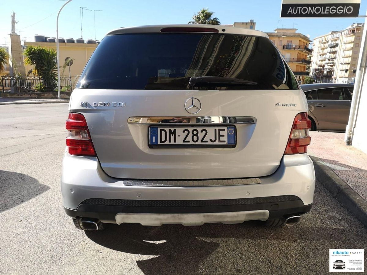 Mercedes-Benz Classe ML 320 CDI (6)