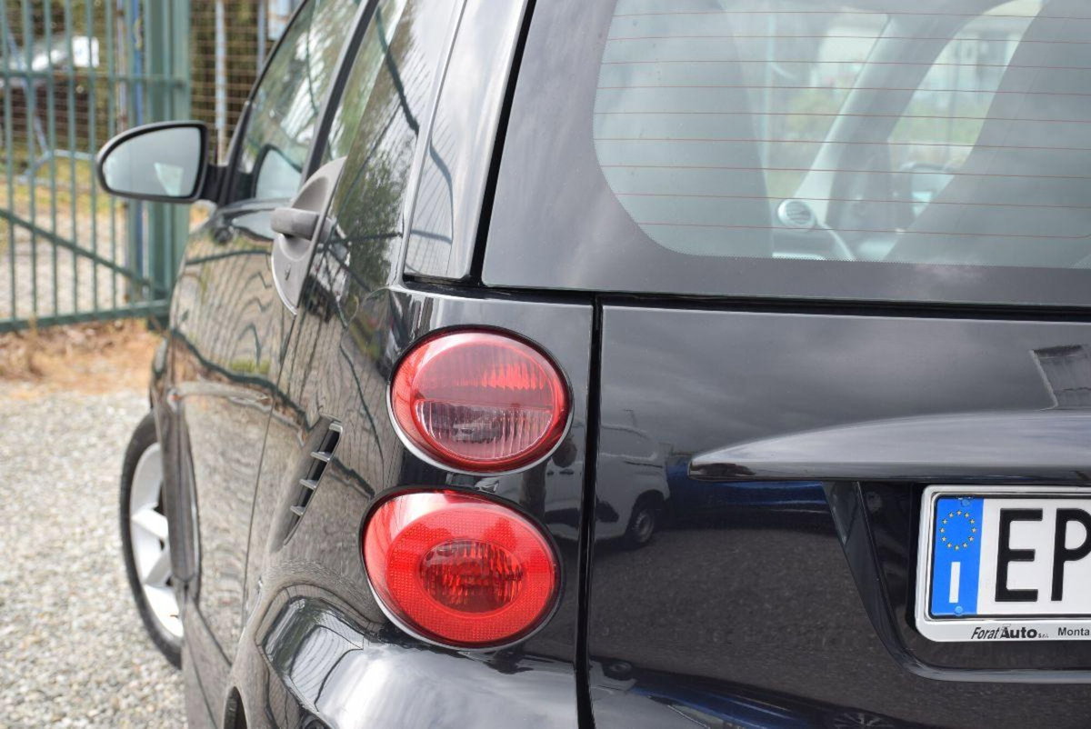 smart Fortwo 800 40 kW coupé pulse cdi (17)
