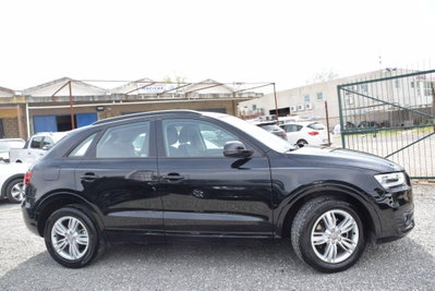 Audi Q3 2.0 TDI 120 CV (12)
