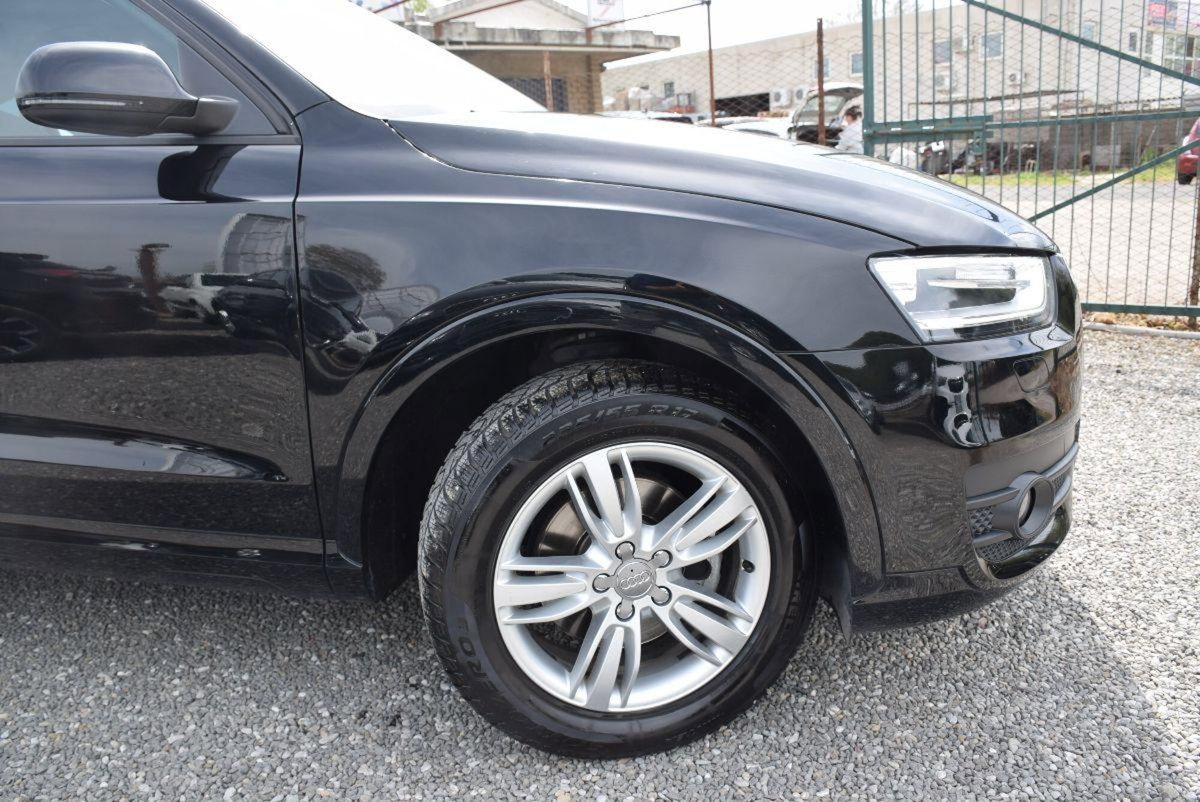 Audi Q3 2.0 TDI 120 CV (14)