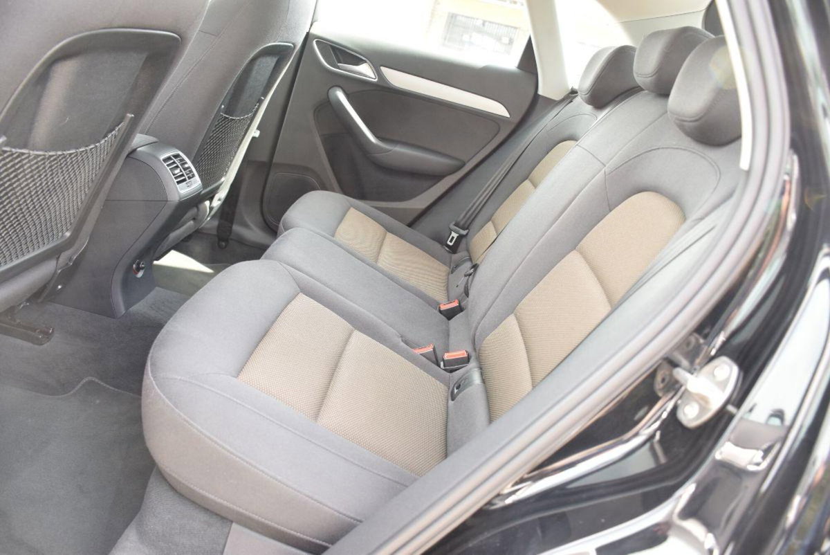 Audi Q3 2.0 TDI 120 CV (7)