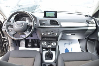 Audi Q3 2.0 TDI 120 CV (8)
