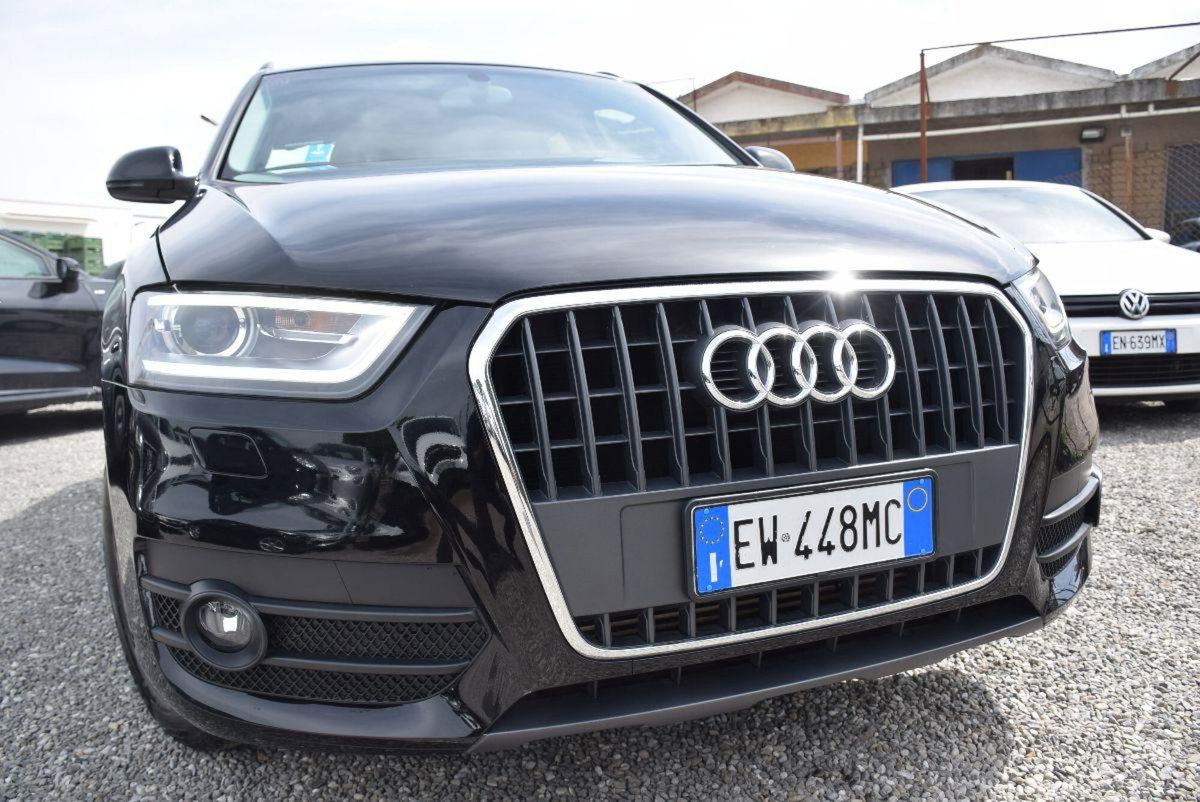 Audi Q3 2.0 TDI 120 CV (9)
