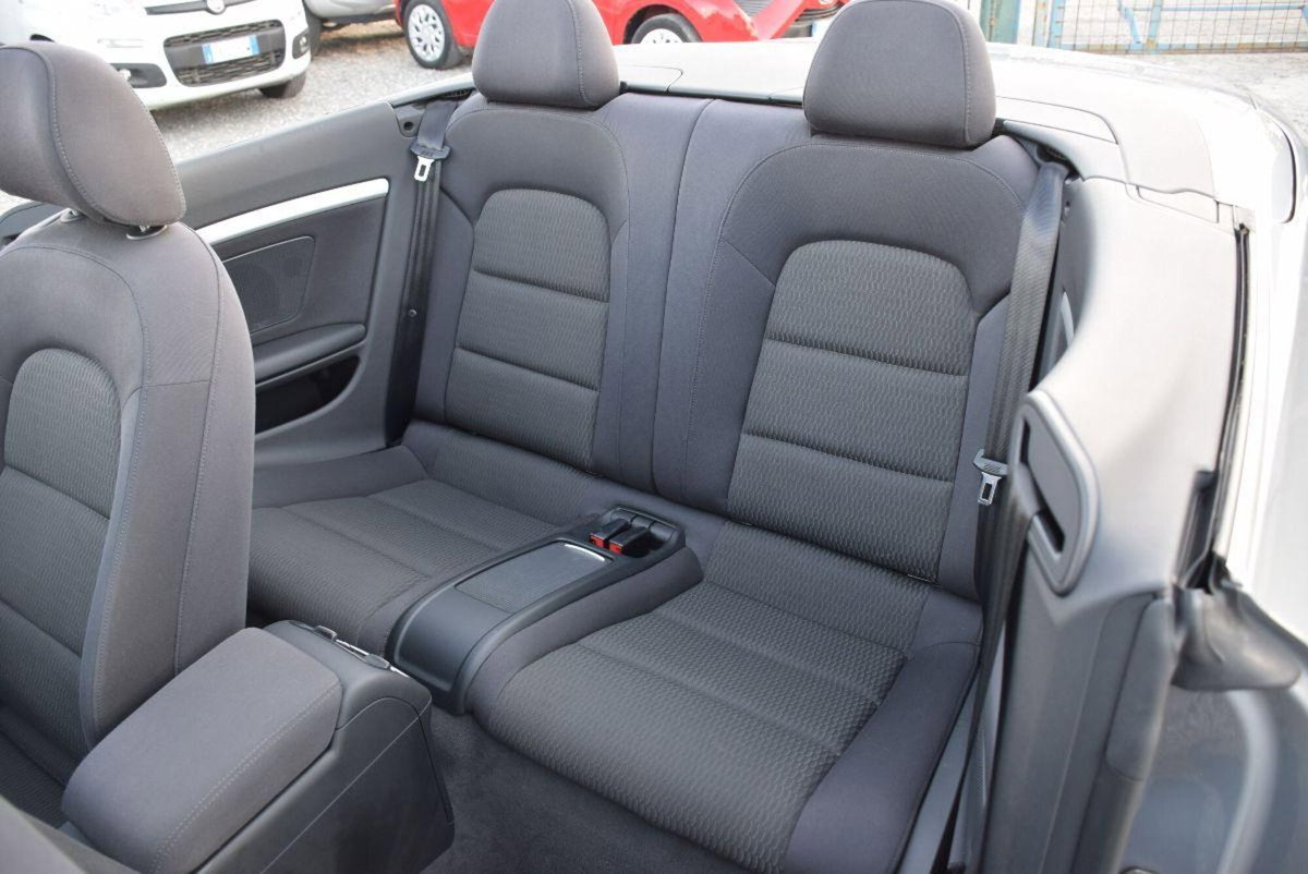 Audi A5 Cabrio 2.0 TDI 177 CV Advanced (8)