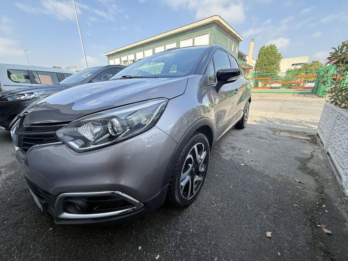 Renault Captur 1.2 TCe 120 CV EDC Energy R-Link (4)