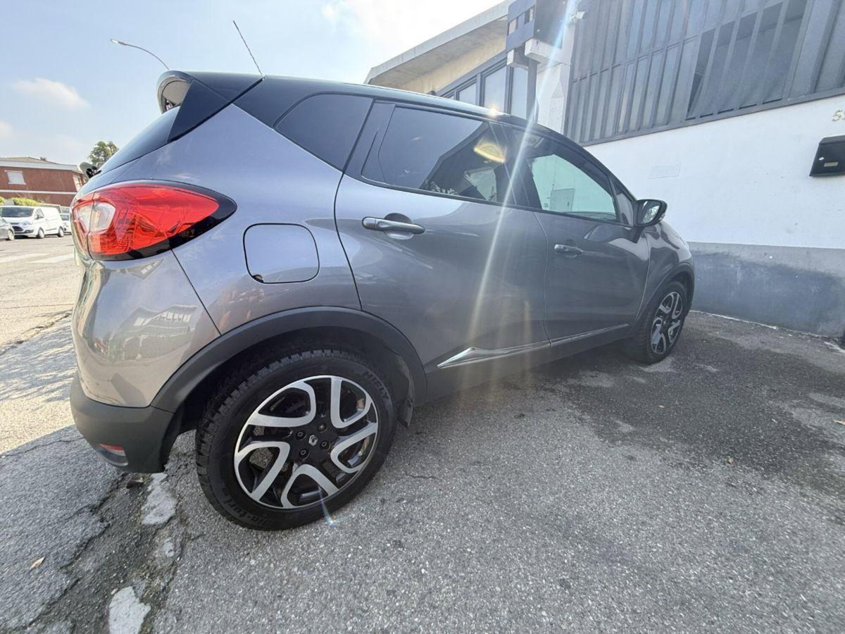 Renault Captur 1.2 TCe 120 CV EDC Energy R-Link (6)