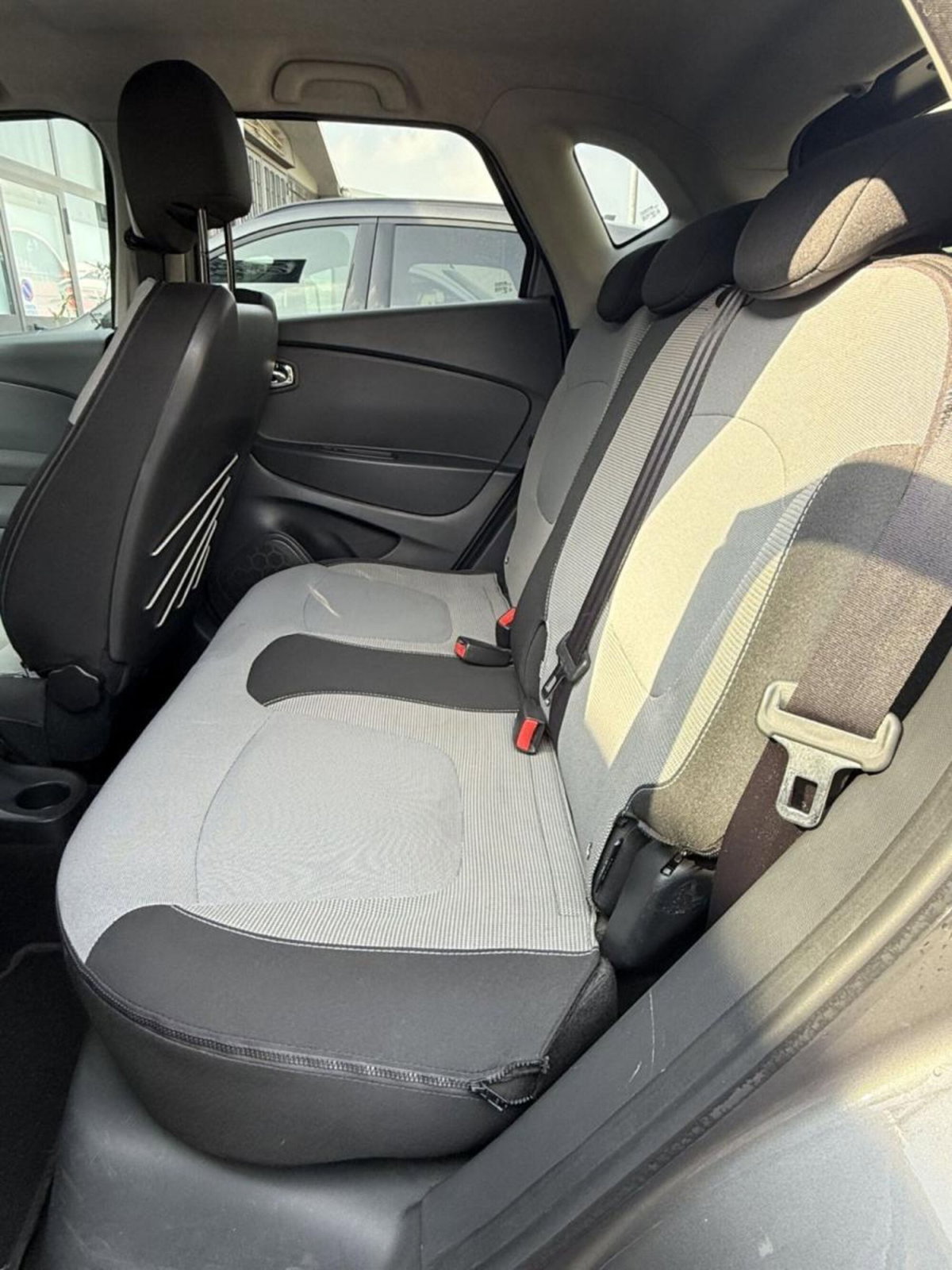 Renault Captur 1.2 TCe 120 CV EDC Energy R-Link (8)