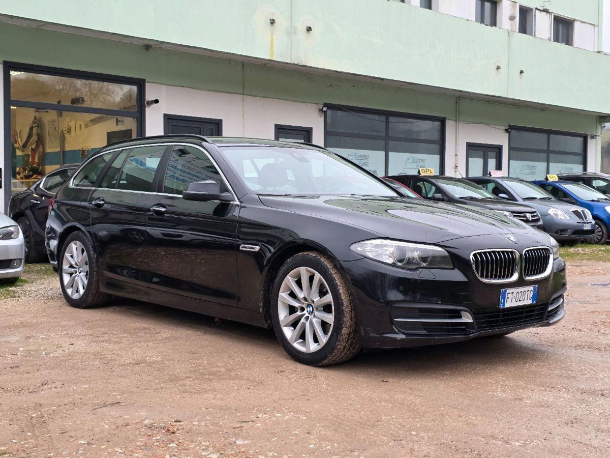 BMW Serie 5 Touring 520d  Msport (11)