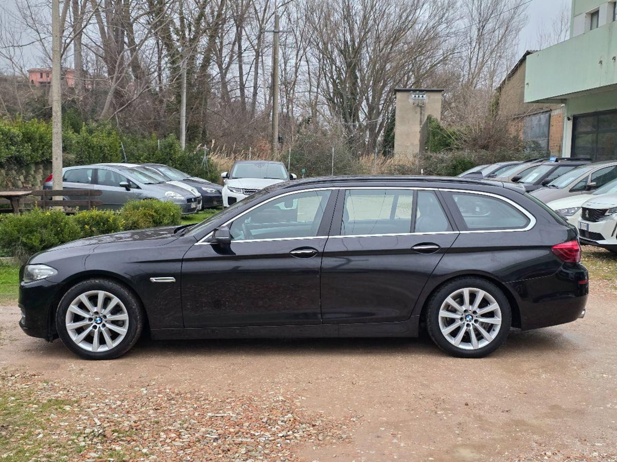 BMW Serie 5 Touring 520d  Msport (6)