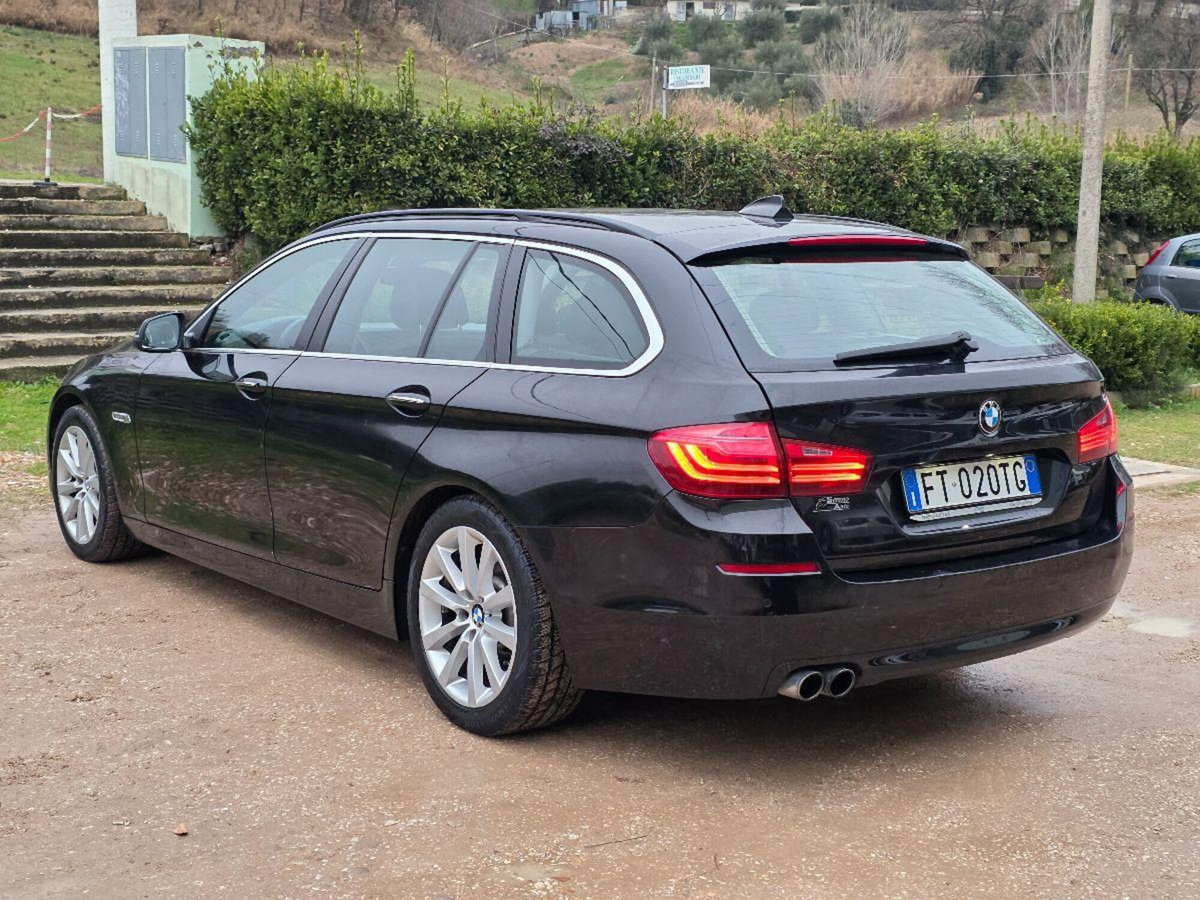 BMW Serie 5 Touring 520d  Msport (7)