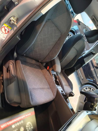 Volkswagen Golf 2.0 TDI 150 CV SCR R-Line (15)