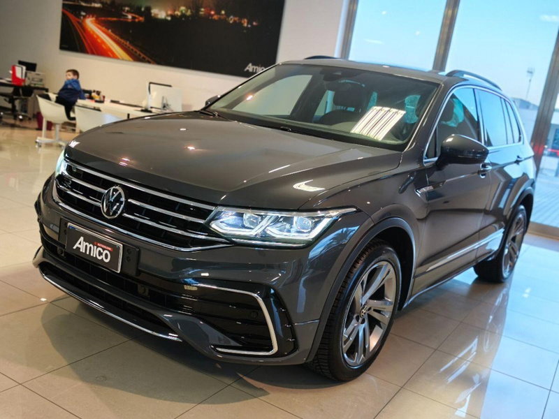 Volkswagen Tiguan Allspace 2.0 TDI SCR DSG 4MOTION R-Line
