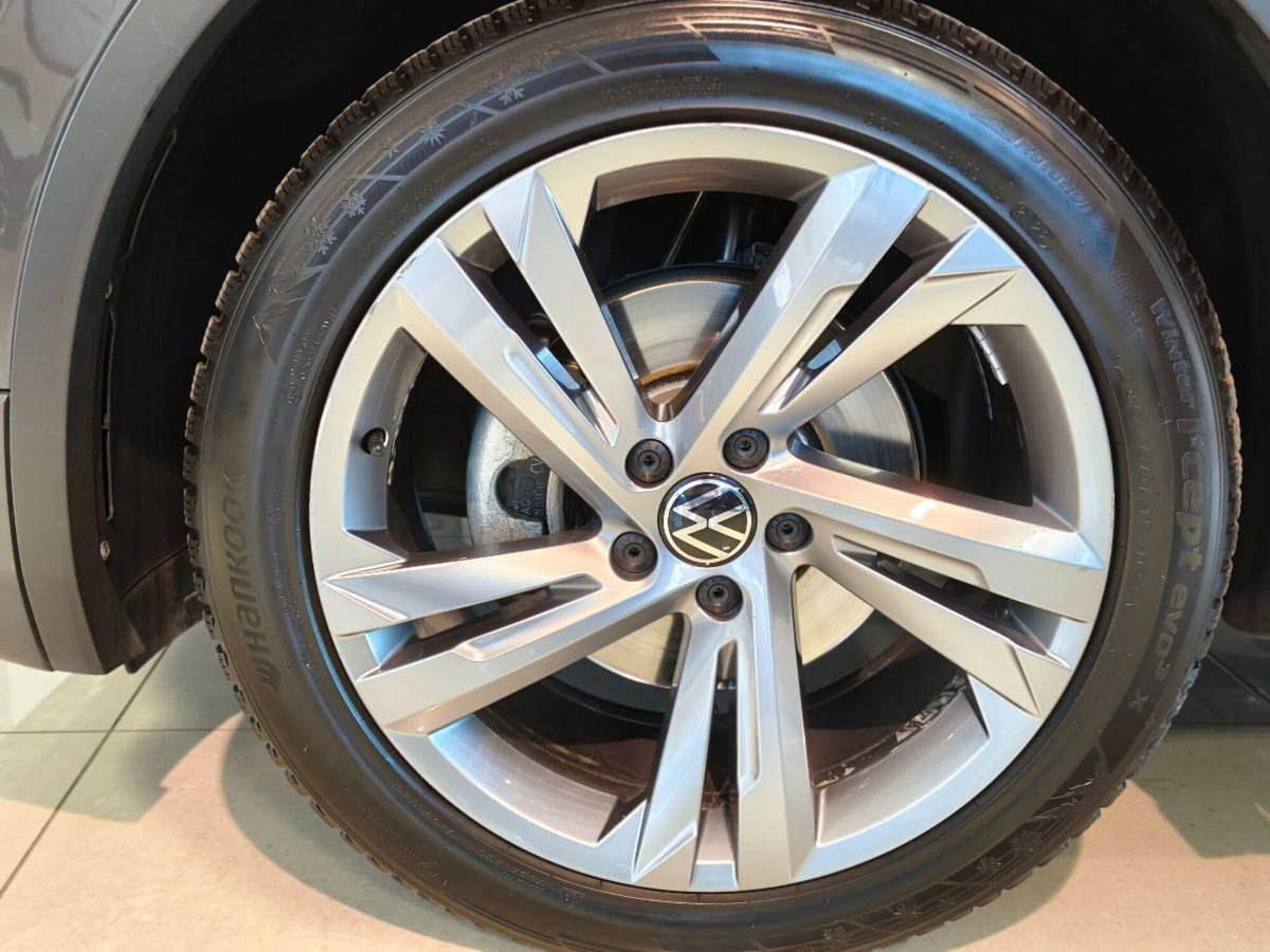 Volkswagen Tiguan Allspace 2.0 TDI SCR DSG 4MOTION R-Line (12)