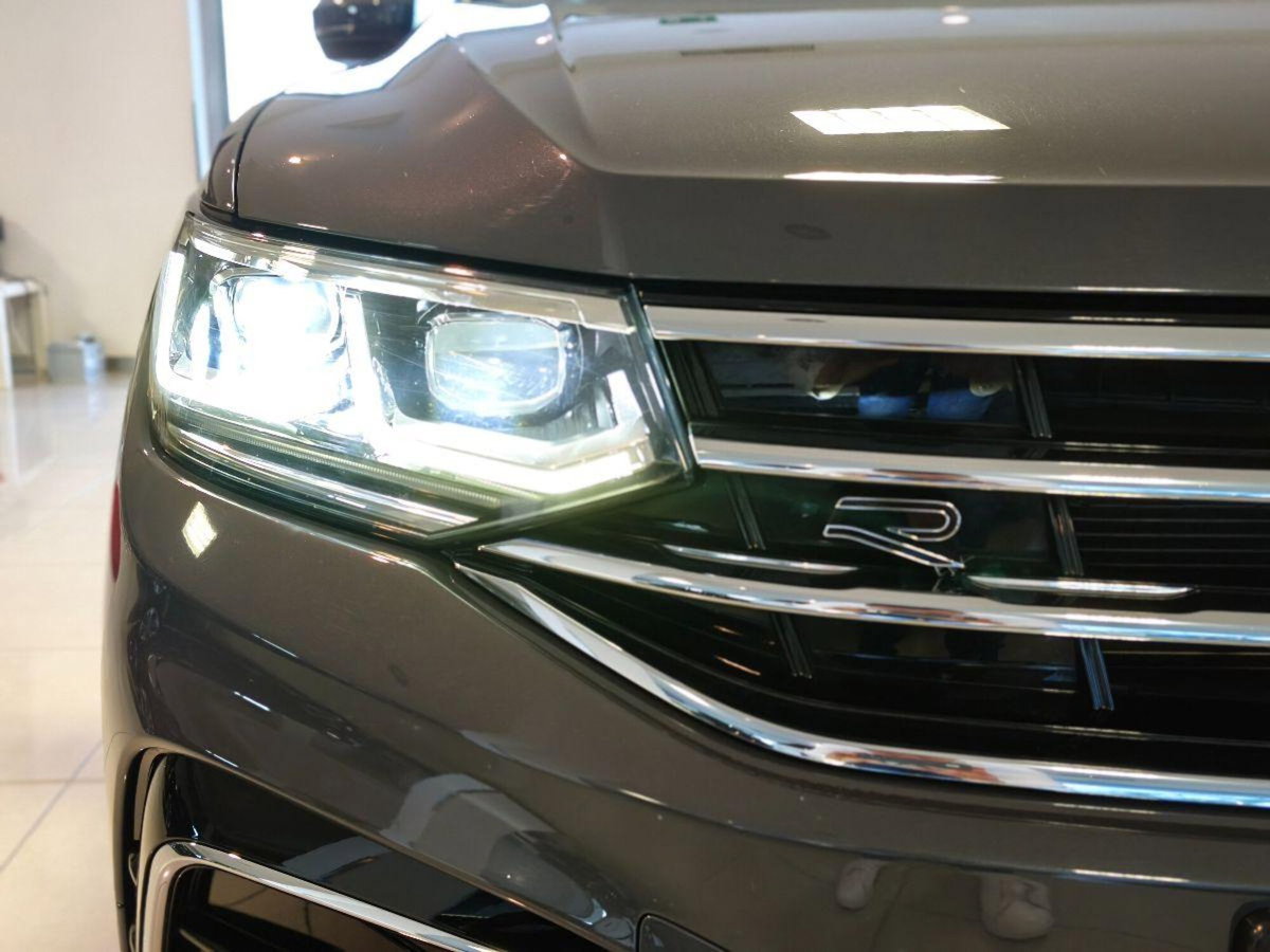 Volkswagen Tiguan Allspace 2.0 TDI SCR DSG 4MOTION R-Line (13)