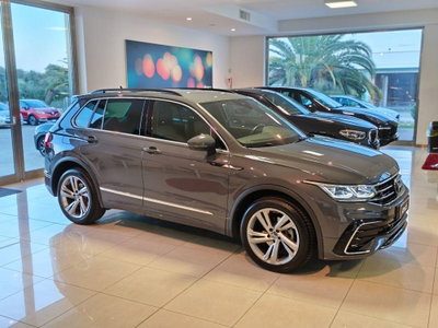 Volkswagen Tiguan Allspace 2.0 TDI SCR DSG 4MOTION R-Line (6)