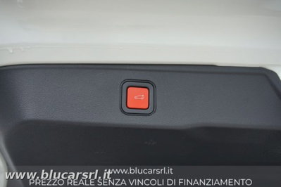 Jeep Avenger 1.2 turbo Summit fwd 100cv (12)