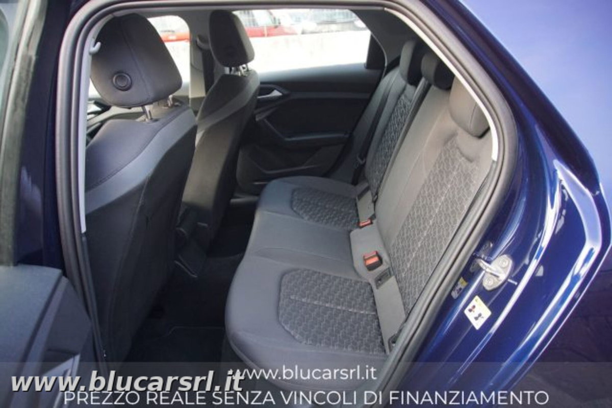 Audi A1 Sportback 30 TFSI S line edition (12)