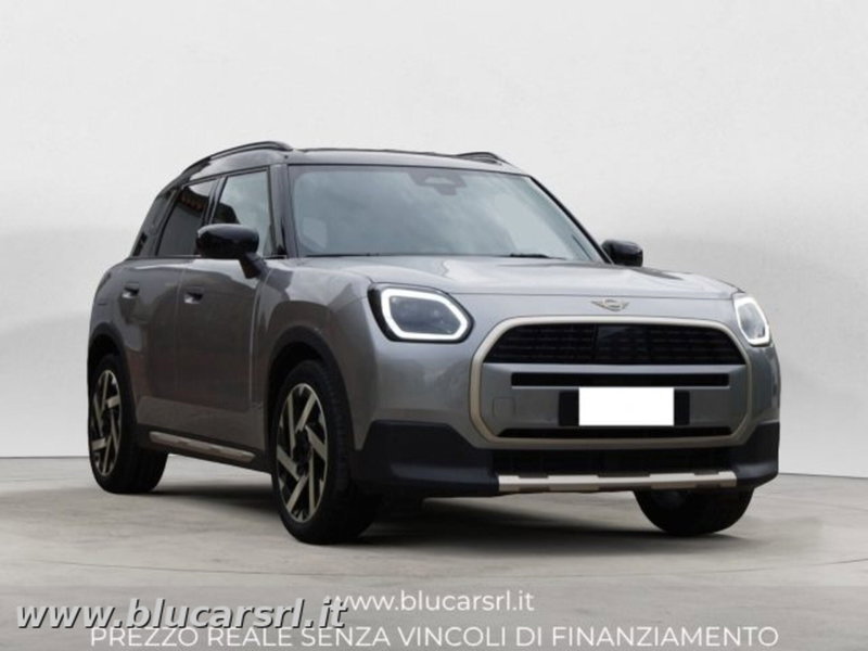 MINI Mini Countryman 2.0 48V D Favoured auto