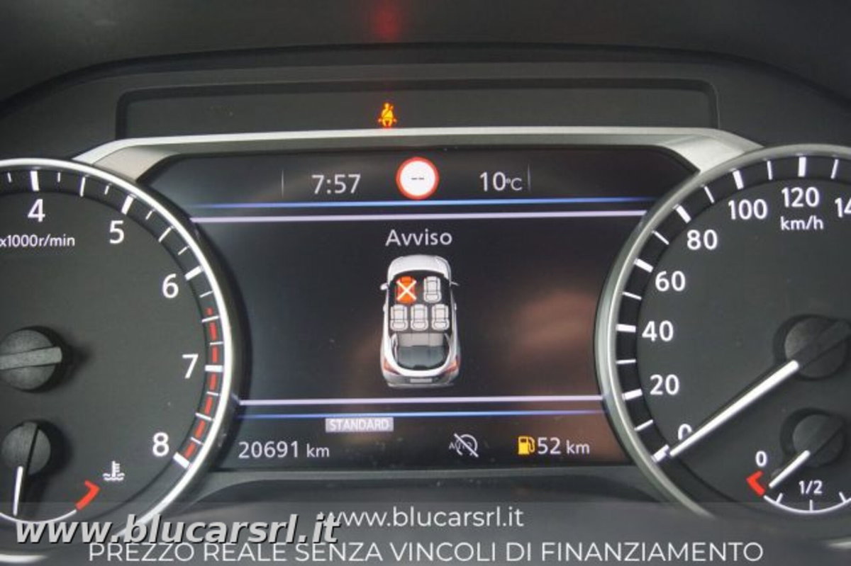 Nissan Juke 1.0 dig-t Acenta 114cv (13)