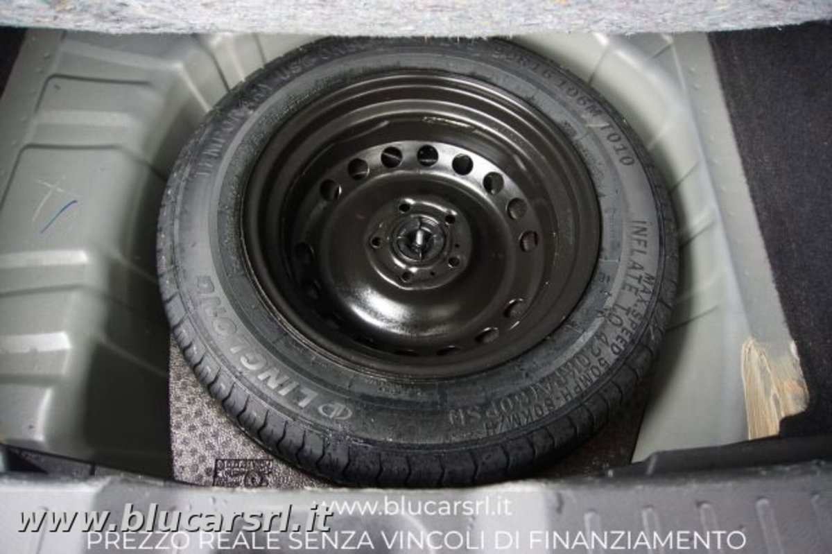 Nissan Juke 1.0 dig-t Acenta 114cv (18)