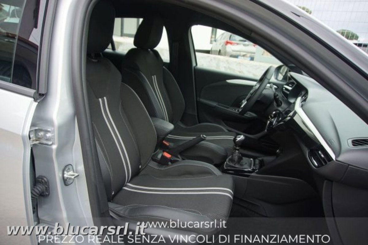 Opel Corsa 1.2 GS s&s 100cv (11)