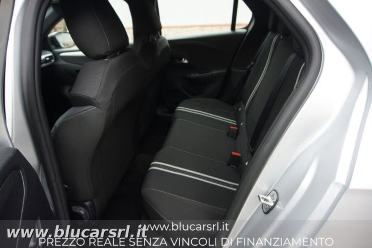 Opel Corsa 1.2 GS s&s 100cv (12)