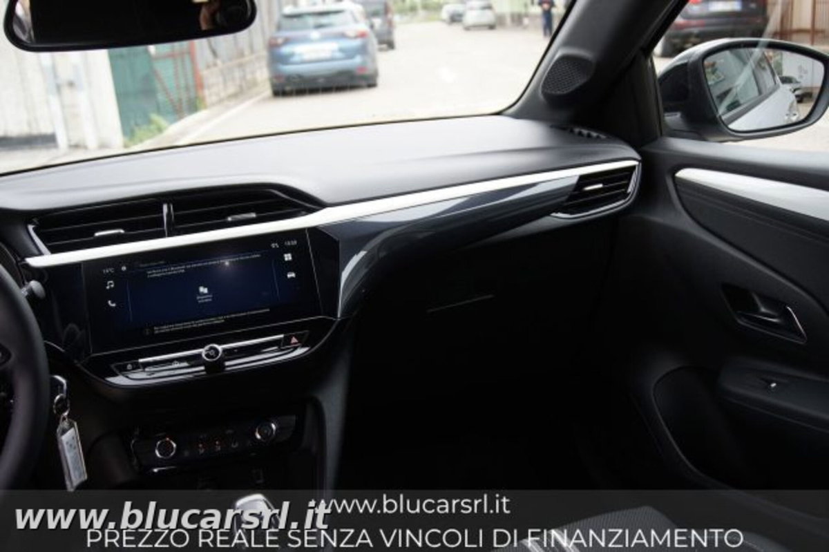 Opel Corsa 1.2 GS s&s 100cv (9)