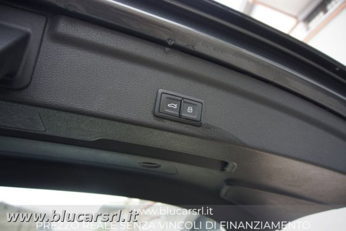 Audi Q3 Sportback 35 TDI quattro S tronic S line edition (14)