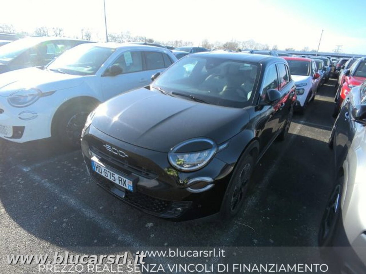 Fiat 600 1.2 hybrid La Prima 110cv auto (2)
