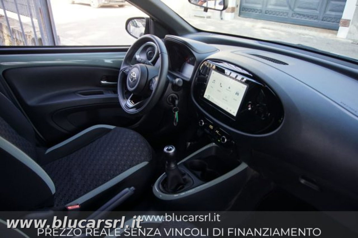 Toyota Aygo X 1.0 Trend 72cv (10)
