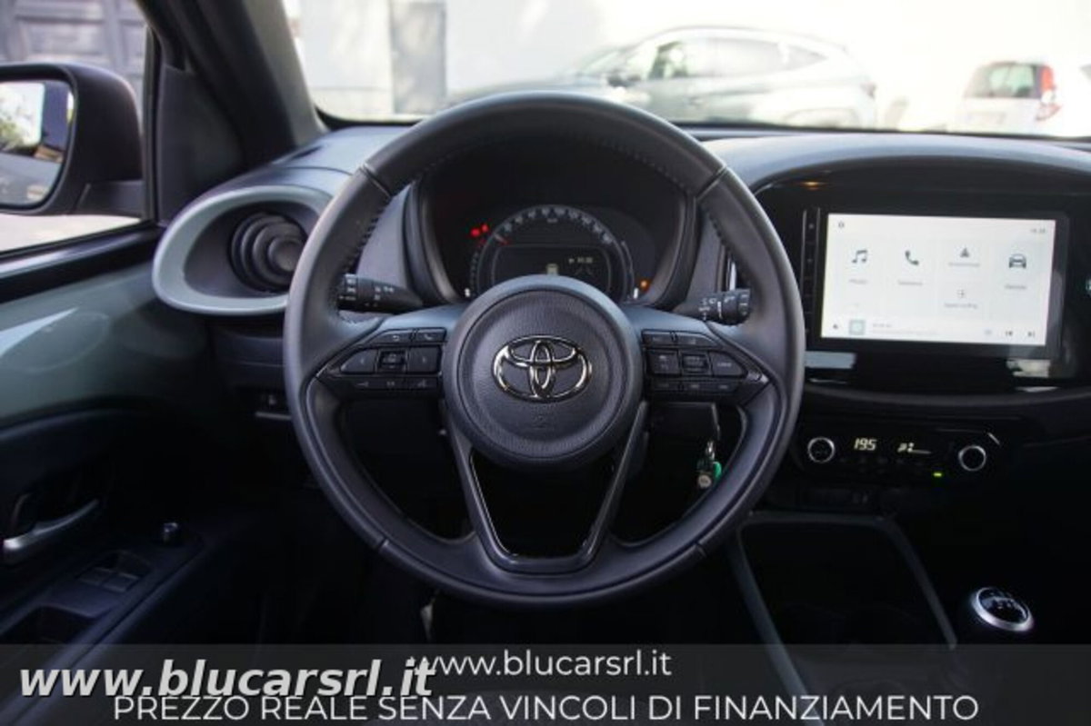 Toyota Aygo X 1.0 Trend 72cv (18)