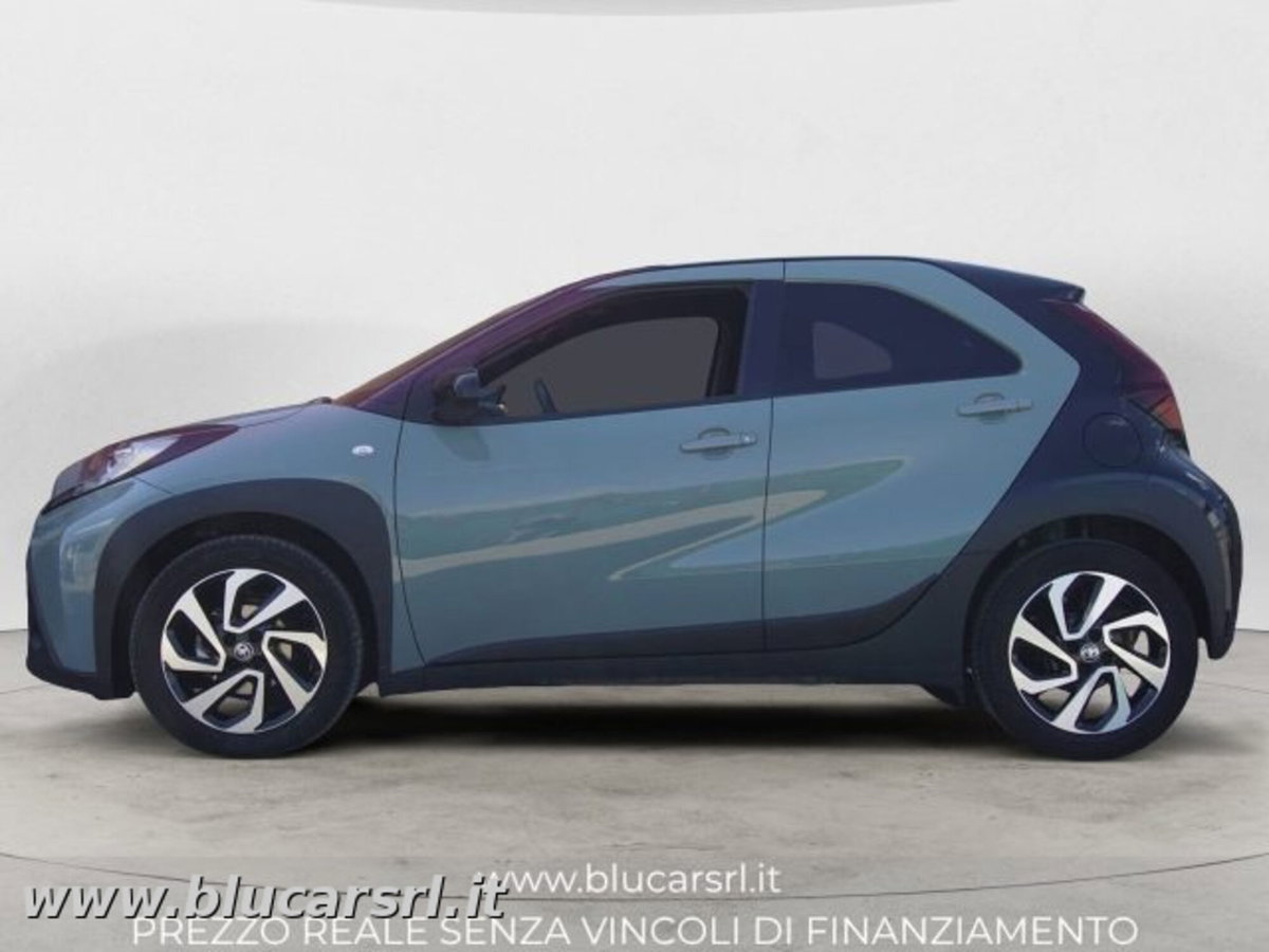Toyota Aygo X 1.0 Trend 72cv (3)