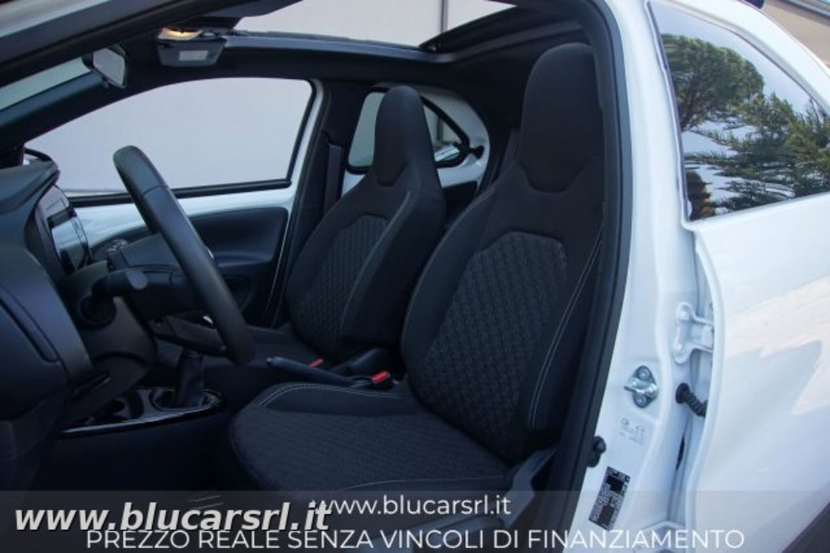 Toyota Aygo X 1.0 Trend Air 72cv s-cvt (5)