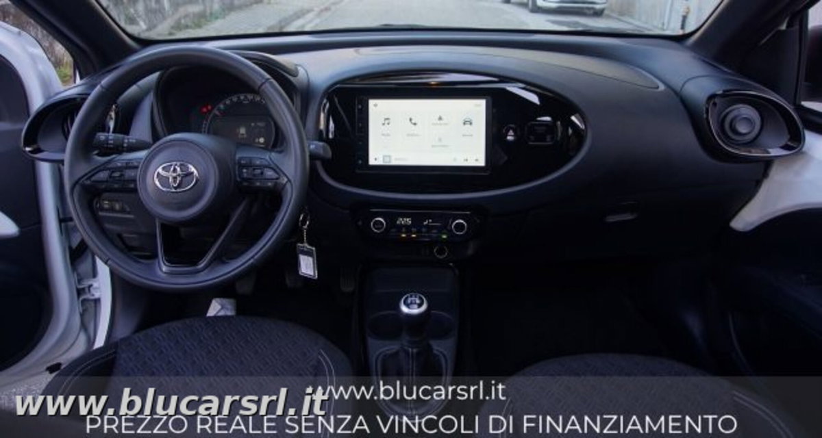Toyota Aygo X 1.0 Trend Air 72cv s-cvt (8)