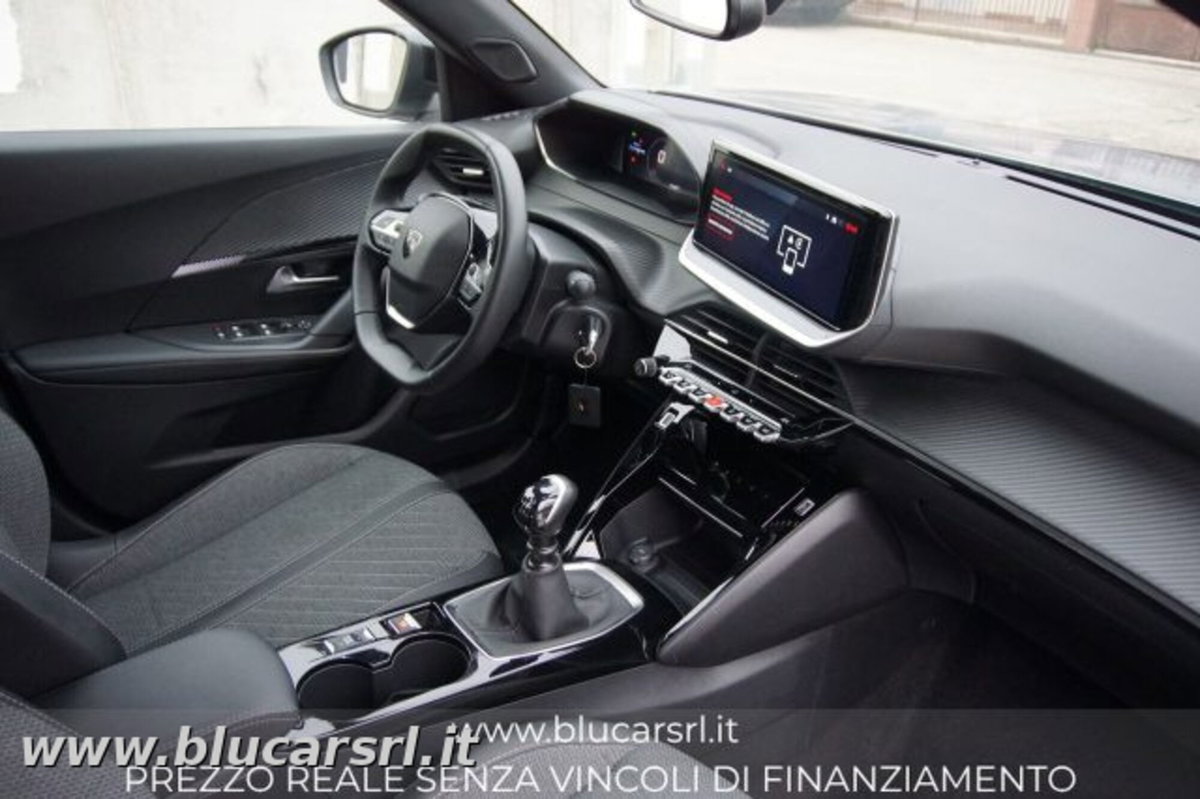 Peugeot 2008 1.2 turbo Allure 100cv (11)