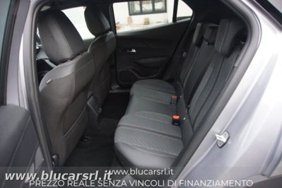 Peugeot 2008 1.2 turbo Allure 100cv (13)