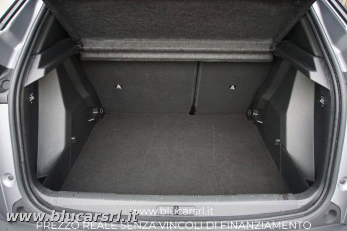 Peugeot 2008 1.2 turbo Allure 100cv (14)