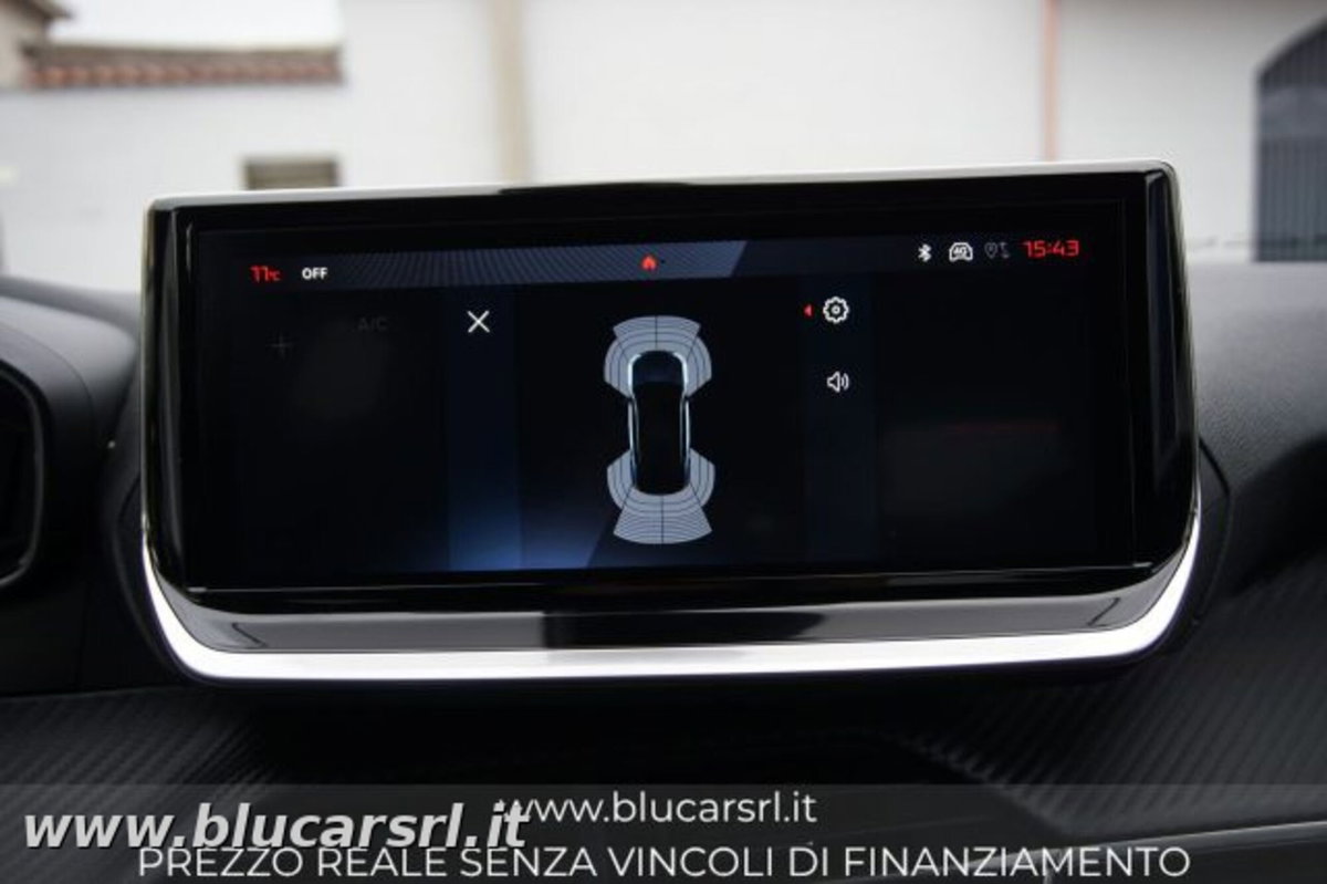 Peugeot 2008 1.2 turbo Allure 100cv (19)
