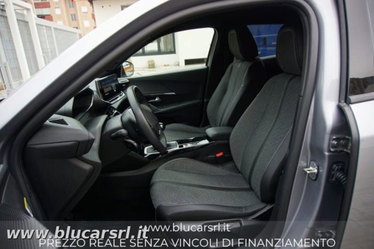 Peugeot 2008 1.2 turbo Allure 100cv (6)